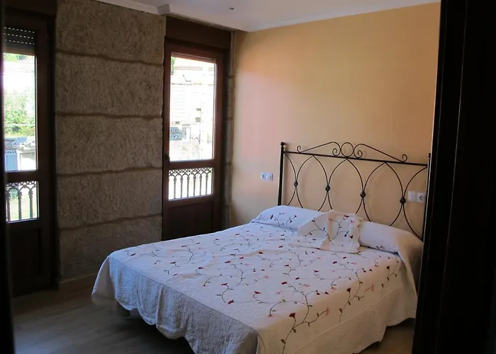 Casa De Pedra O Carballal