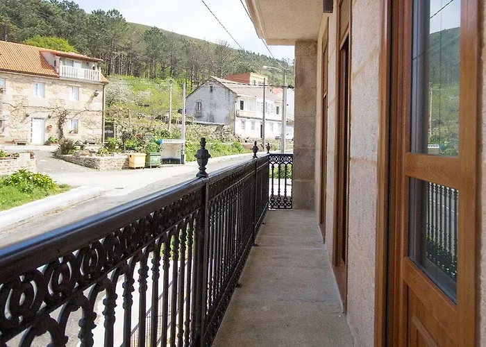 Casa De Pedra O Carballal